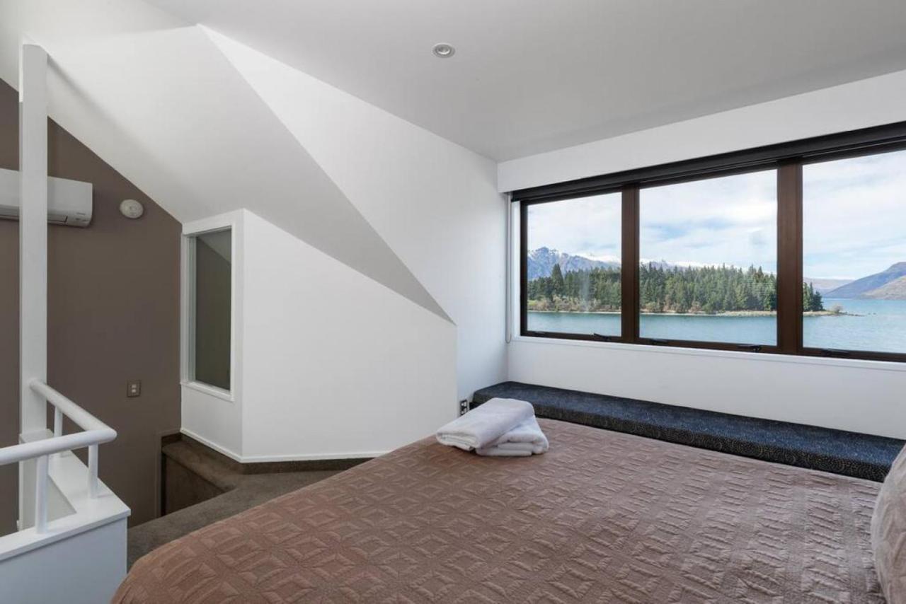 The Lodges 9 - Lake Front Views And Walk To Town كوينستاون المظهر الخارجي الصورة